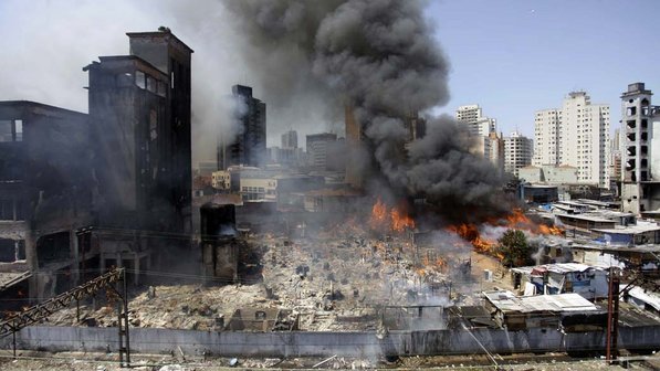 Incêndio de 2011 destruiu 1/3 das casas da favela. Há suspeitas de que fogo foi proposital. Foto/Pragmatismo Político