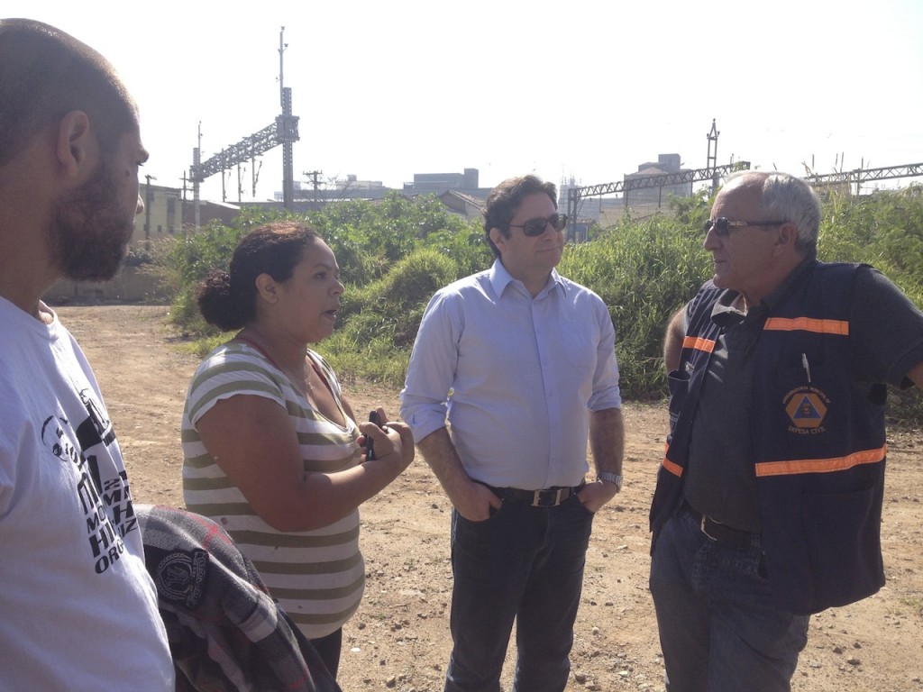 Visita da Defesa Civil em 11 de julho. Foto/Movimento Moinho Vivo